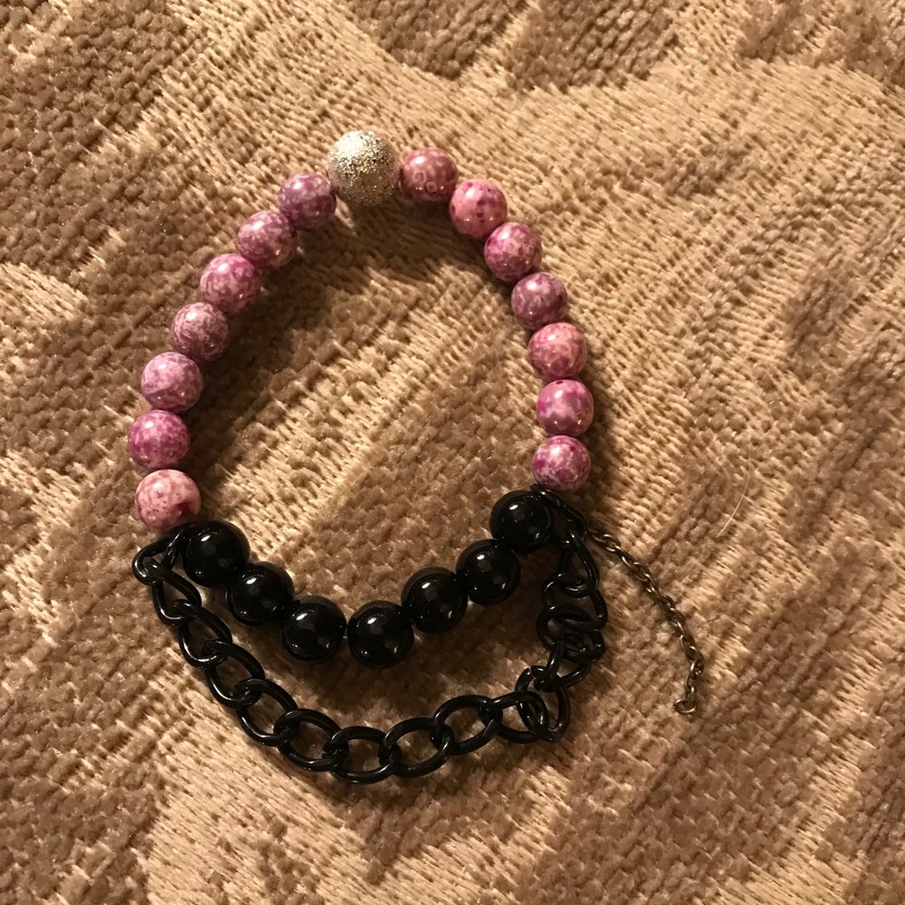 Stretch bracelet similar to the lace project